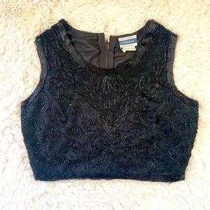Very high quality piece
Medium top and bottom